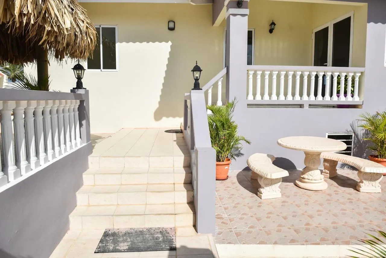 Share Vie Villa Grote Berg 0*,