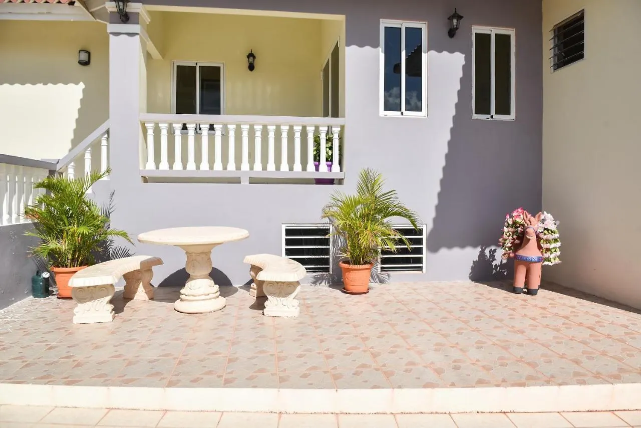Share Vie Villa Grote Berg Curacao