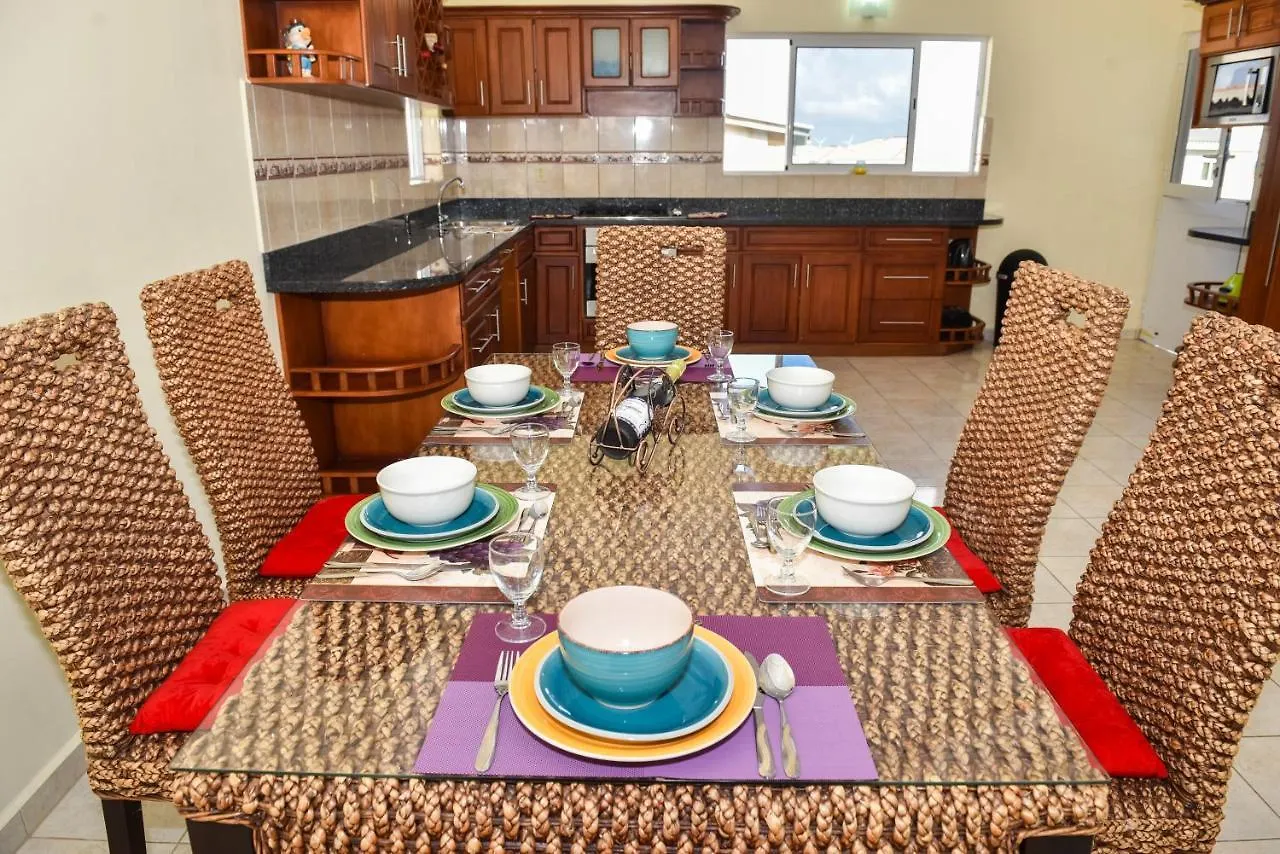 Share Vie Villa Grote Berg Curacao